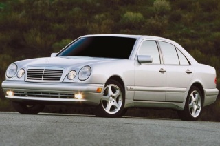 Mogu li uvesti Mercedes E-klase iz 1997.?