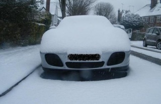Kojih 7 automobila se skriva ispod snježnog pokrivača?
