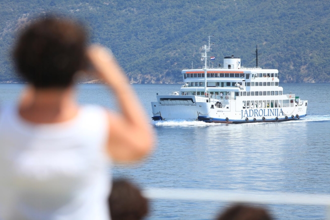 Izračunali smo koliki su troškovi putovanja obitelji na hrvatske otoke