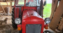 Traktor imt 539 de luxe