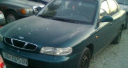 Daewoo nubira 1, 6 sx 4 vrata (rezervni djelovi limarije i mehanike)