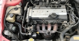 Hyndai Coupe 1.5, 2001.g,moguća prodaja i u djelovima