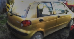 Daewoo matiz 2000 god, moguća prodaja u kompletu ili u djelovima