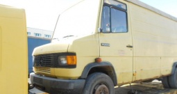 MERCEDES 709, 1990 god.
