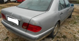 Mercedes E-klasa 220 D