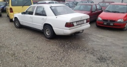 Mercedes 124 200 D (MOGUĆE PLAĆANJE KREDITNIM KARTICAMA NA RATE)