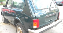 Lada Niva 1.7 , 4x4, 2007.g. Klima, servo volan (cijena je na ime kupca)