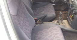 Ford Escort 1,3 5 vrata bijeli