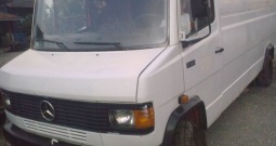 MERCEDES 711 D KOMBI ZATVORENI, 1987 god.