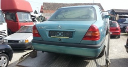 Mercedes C-klasa 180 classic (vozilo za dijelove)