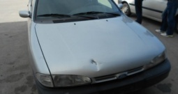 Ford Mondeo glx 1, 8 td rezervni dijelovi limarije i mehanike