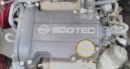Opel Corsa 1. 0, 2004 godina, 5 vrata, komplet ili u dijelovima