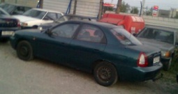 Daewoo Nubira 1,6 SX 4 VRATA (NA IME KUPCA)