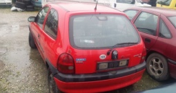 Opel Corsa 1,2 i 16 V (Moguća prodaja i u djelovima)