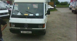 Mercedes mb100 / rezervni dijelovi limarije i mehanike/