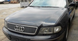 Audi A8 2,8