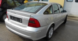 Opel Vectra - rezervni djelovi limarije i mehanike