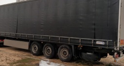 Tegljač volvo 520 s poluprikolicom schmitz ili bez