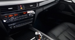 BMW X5 3.0d xDrive 2014. godina