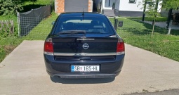 Opel vectra 2.2dti Gts