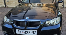 BMW serija 3 320i