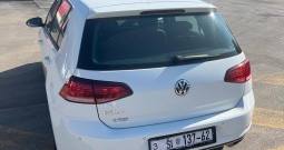 VW Golf 7 1,6 TDI BMT , PDV , Navigacija , Kamera