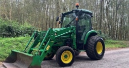John deere 4066R traktor