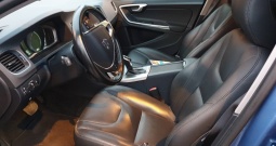 Volvo V60 d6 4x4 struja + dizel + plug 131 tkm, kao nov