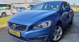 Volvo V60 d6 4x4 struja + dizel + plug 131 tkm, kao nov