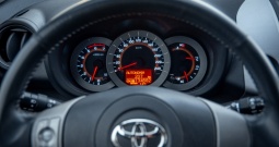 Toyota rav4 4xd dizel kao nova samo 134000km besplatn dostava otplata zamj ⭐⭐⭐⭐⭐