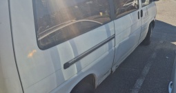 Putnički kombi VW Transporter 1.9 td 8+1, 2001.g, cijena je na ime kupca