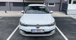 VW Golf VIII 2.0 TDI 2020 LIFE Prvi Vlasnik, ACC, Line Assist