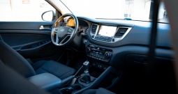 Hyundai tucson 2.0crdi samo 77000km orginal mode 2016 creative 2wd otplata zamje