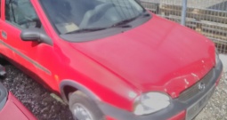 Opel Corsa 1. 2, 16v, 1999 godina, 3 vrata, u kompletu ili u dijelovima