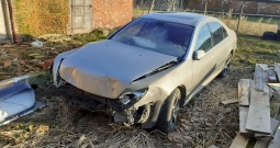 Peugeot 607 2.2 hdi, 2001.g, oštećen ,MOGUĆA PRODAJA DJELOVA