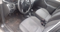 FORD FOCUS 1.6 rezervni djelovi limarije i mehanike