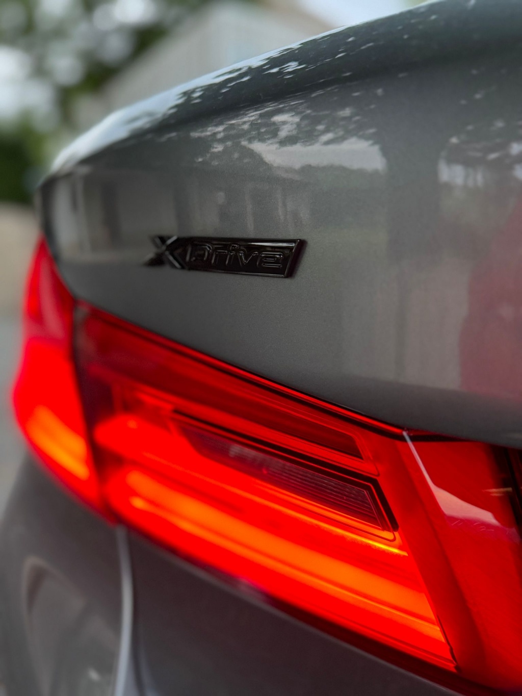 BMW 540xi - m paket individualiziran - prvi v