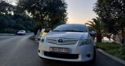 TOYOTA AURIS 1.3 (benz + plin )