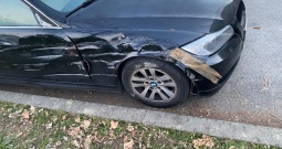 BMW 316D hitno prodajem potrebna limarija