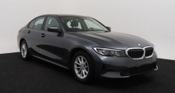 BMW 318 D LIMUZINA