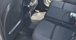 Hyundai i30,  sa 4 ljetne i 4 zimske gume, th