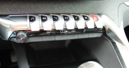 Peugeot 3008 1.2 Puretech Allure *NAVIGACIJA, LED, KAMERA*