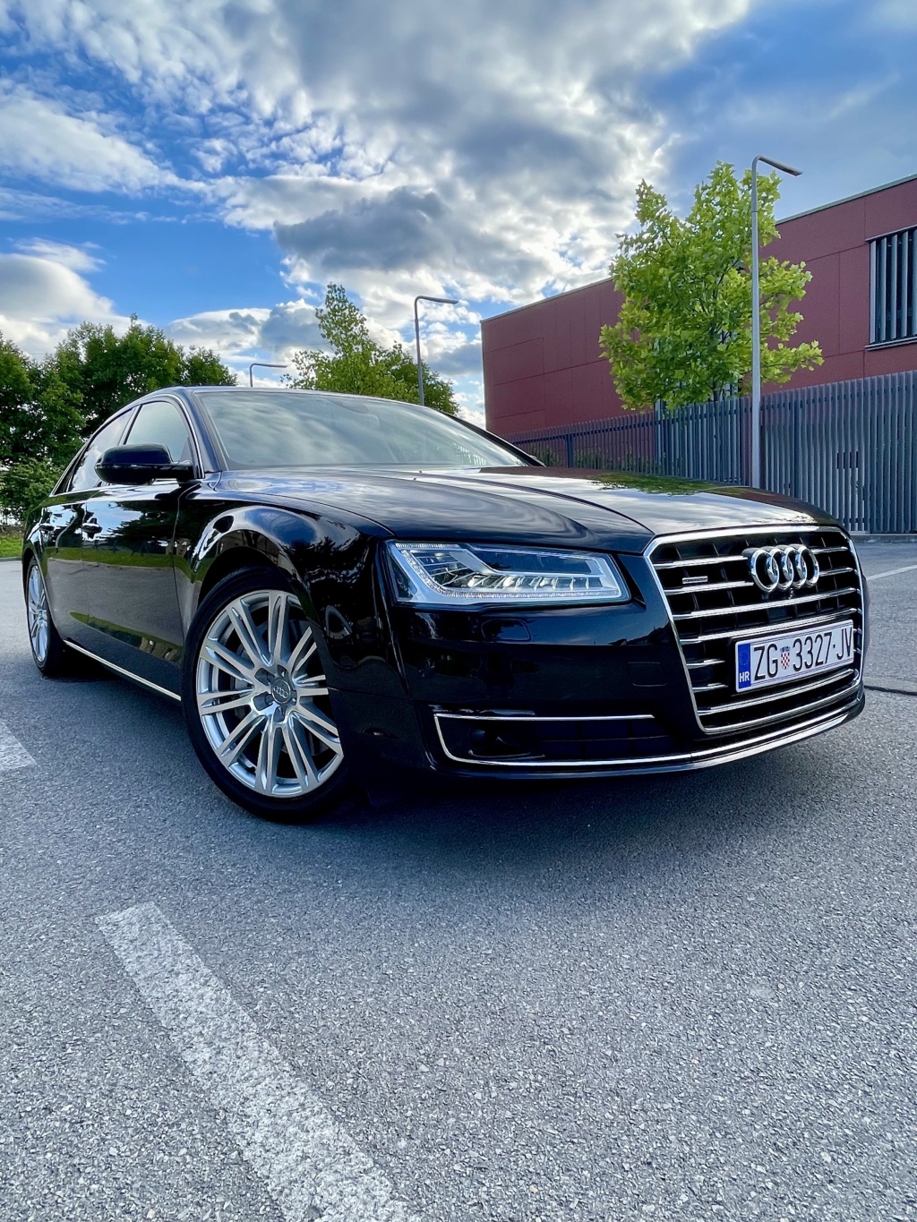 Audi A8 4.0 TFSI Quattro | 435 KS | samo 31.8