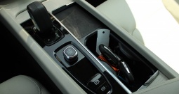 Volvo XC60 B4 2.0D AUTOMATIK *LED, NAVIGACIJA, KAMERA*