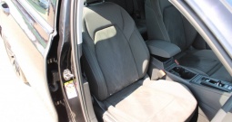 VW Golf VIII 1.4 E-Hybrid DSG Style *LED, NAVIGACIJA, KAMERA*