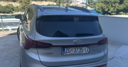 Santa fe plug in luxury oprema
