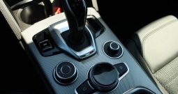 Alfa Romeo Stelvio 2.2 MJT Q4 AUTOMATIK *NAVIGACIJA, KAMERA*