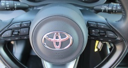Toyota Yaris 1.5 Hybrid AUTOMATIK *NAVIGACIJA, KAMERA*