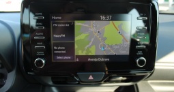 Toyota Yaris 1.5 Hybrid AUTOMATIK *NAVIGACIJA, KAMERA*