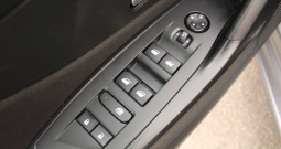 Peugoet 308 1.6 Plug-in Hybrid 180 AUTOMATIK *LED, NAVIGACIJA*